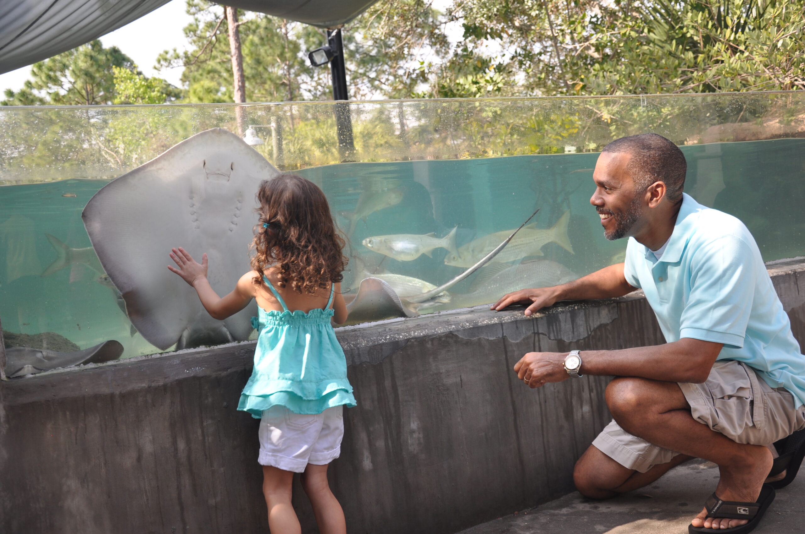 Dad and daughter at Brevard Zoo