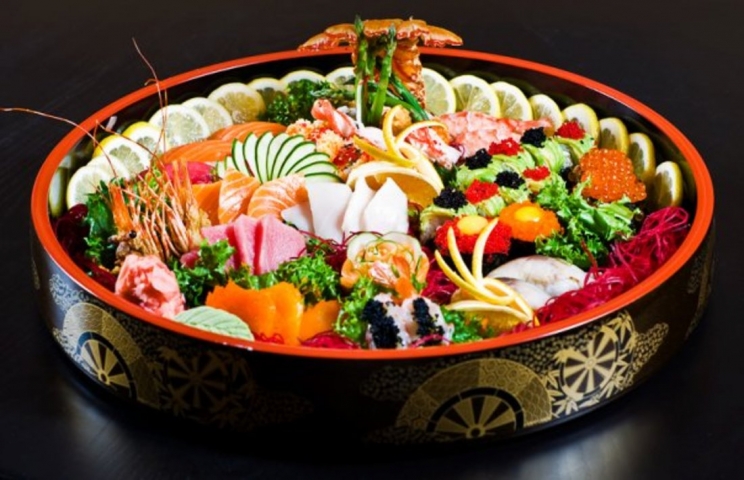 Makoto's Japanese Steakhouse Sushi Platter