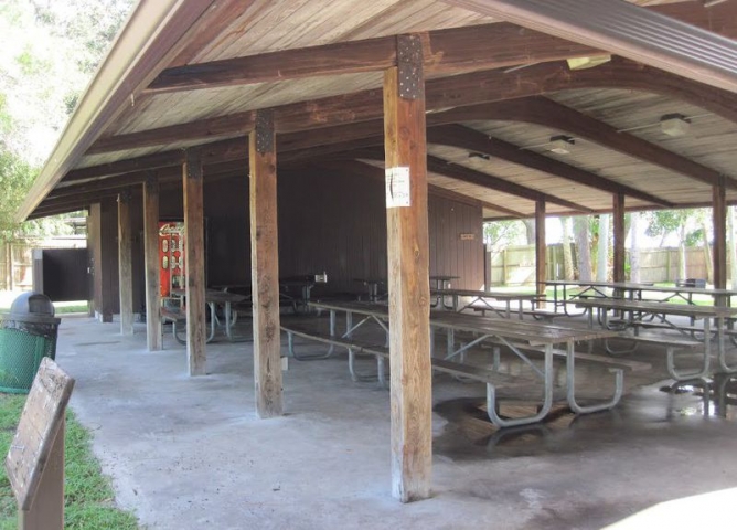 Tom Statham Park Covered Picnic Tables