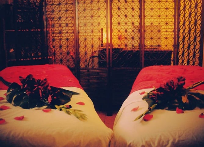 Cocoa Beach Spa Massage Beds