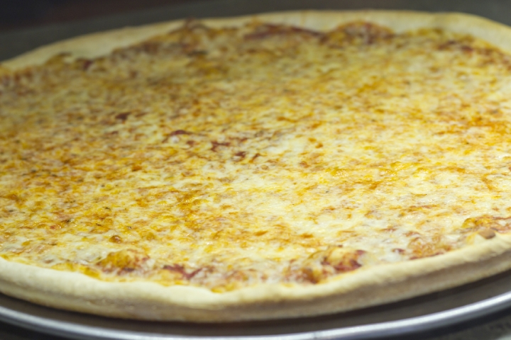 Bizzarro's Italian Restaurant Cheese Pizza