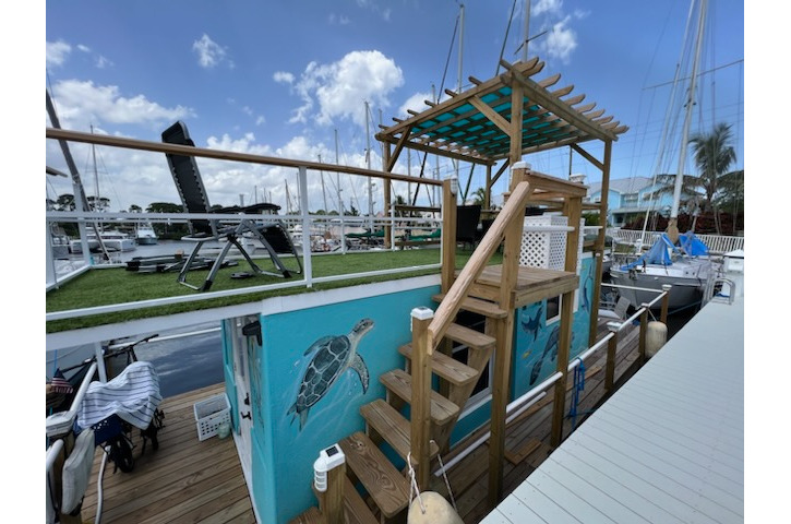 Dolphins Vacation Rentals 3