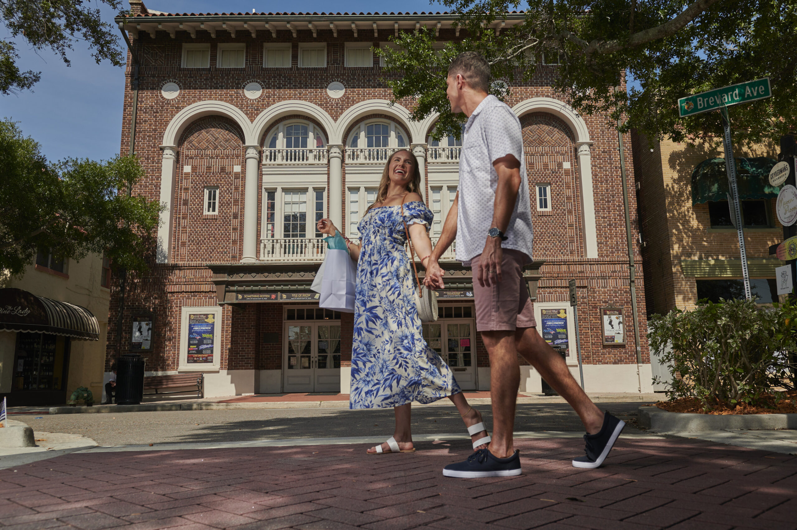 couple shopping in cocoa village